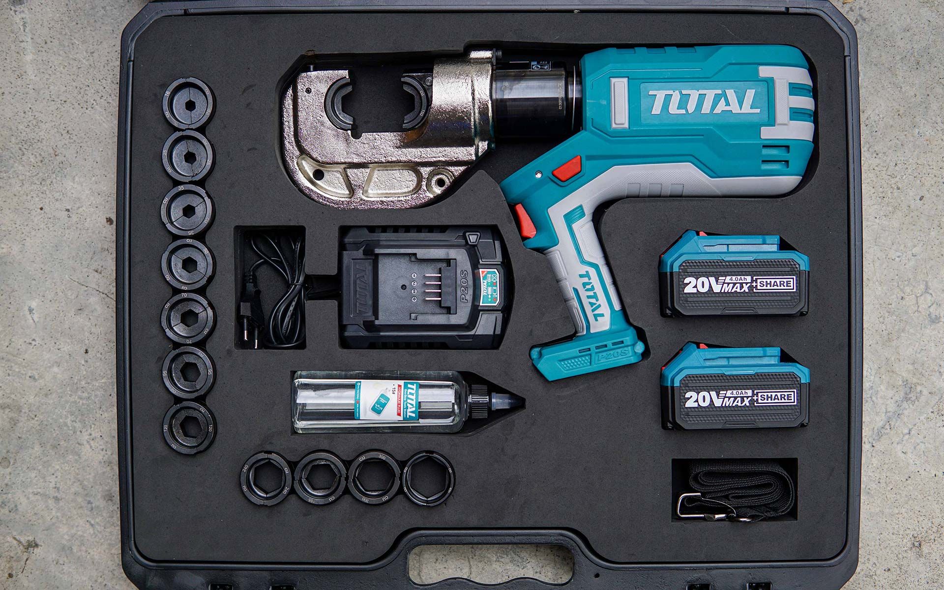 TOTAL Li-ion Hydraulic Crimping Tool (16 - 400mm) with 2 pcs 4.0Ah Battery & Charger, 12 pcs Die, P20S / 20V - TCTLI2002